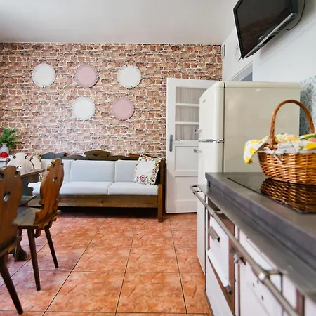 Apartament Retrochata By Housine,pl *